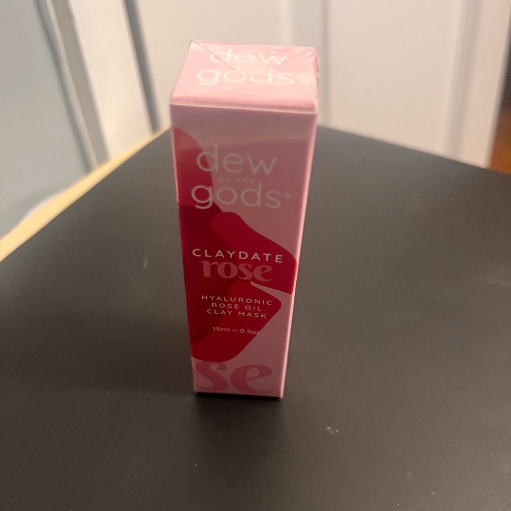 Dew by the Gods Claydate Rose Hyaluronic Rose Oil Clay Mask — Pink